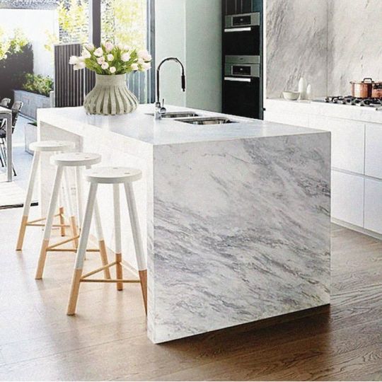 176 MI CARRARA PREMIUM PL/BR 2CM