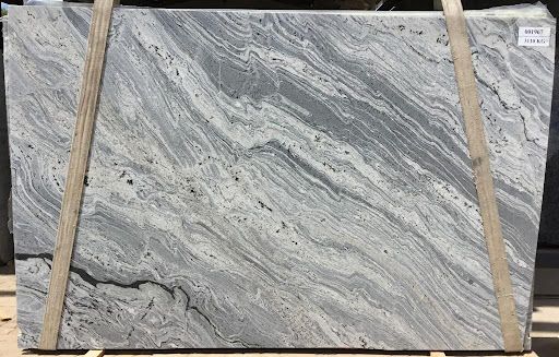 176 GI HIMALAYA GREY PL/BR 2CM