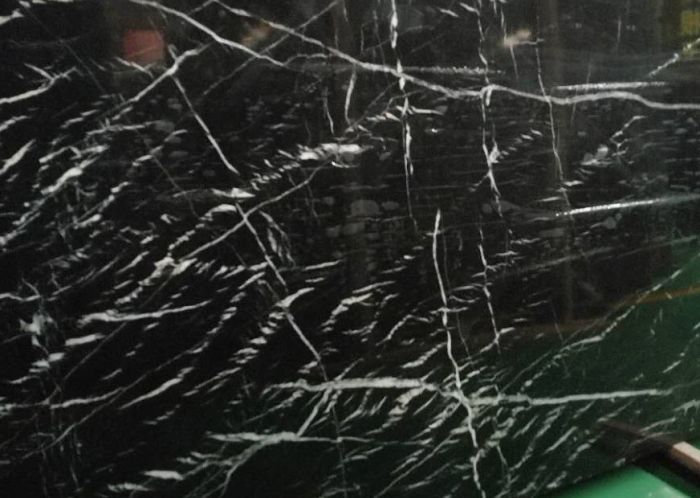 176 MI NERO MARQUINA SPIDER PL/BR 1.8CM