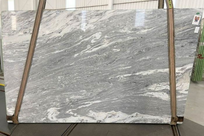 176 MI CARRARA GRIGIO PL/BR 2CM